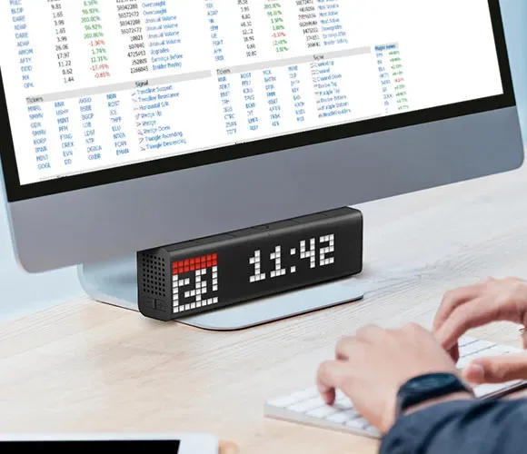 Connected clock for a Smart Home | LaMetric Time