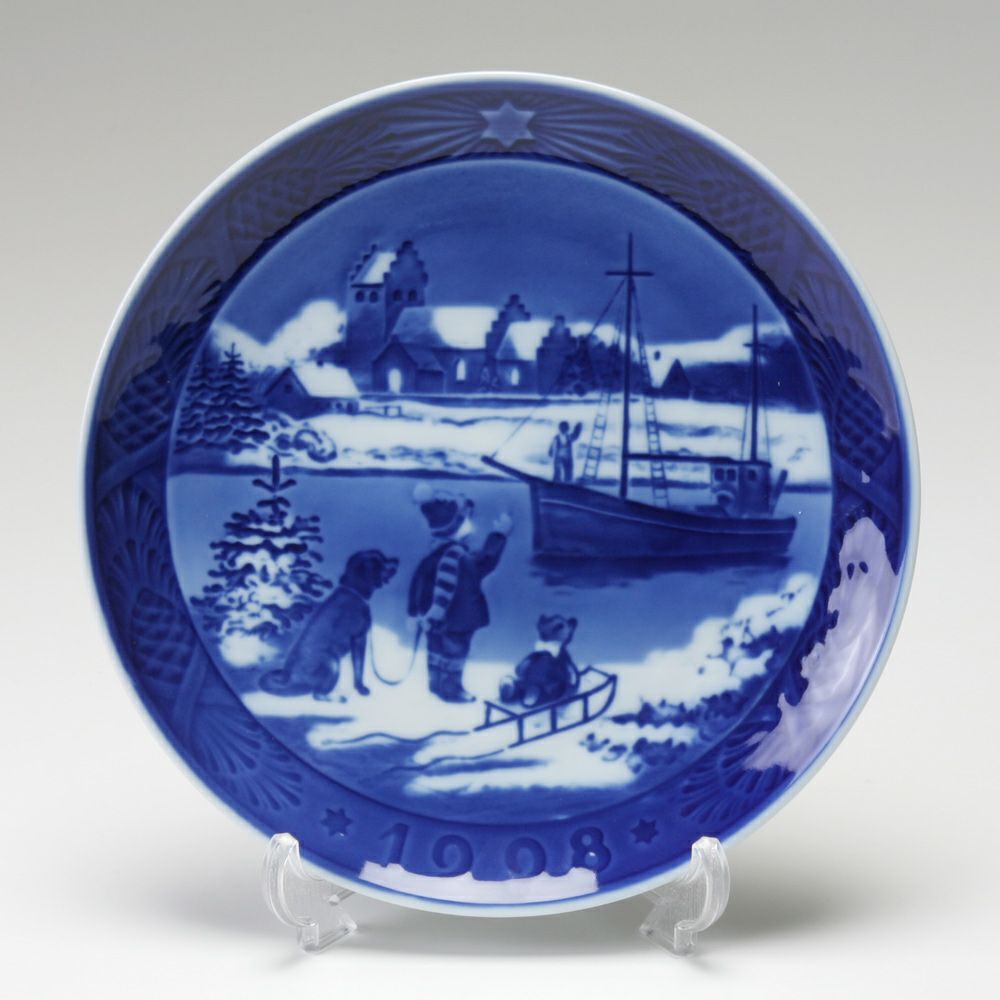 ロイヤルコペンハーゲン（Royal Copenhagen） イヤープレート 18cm