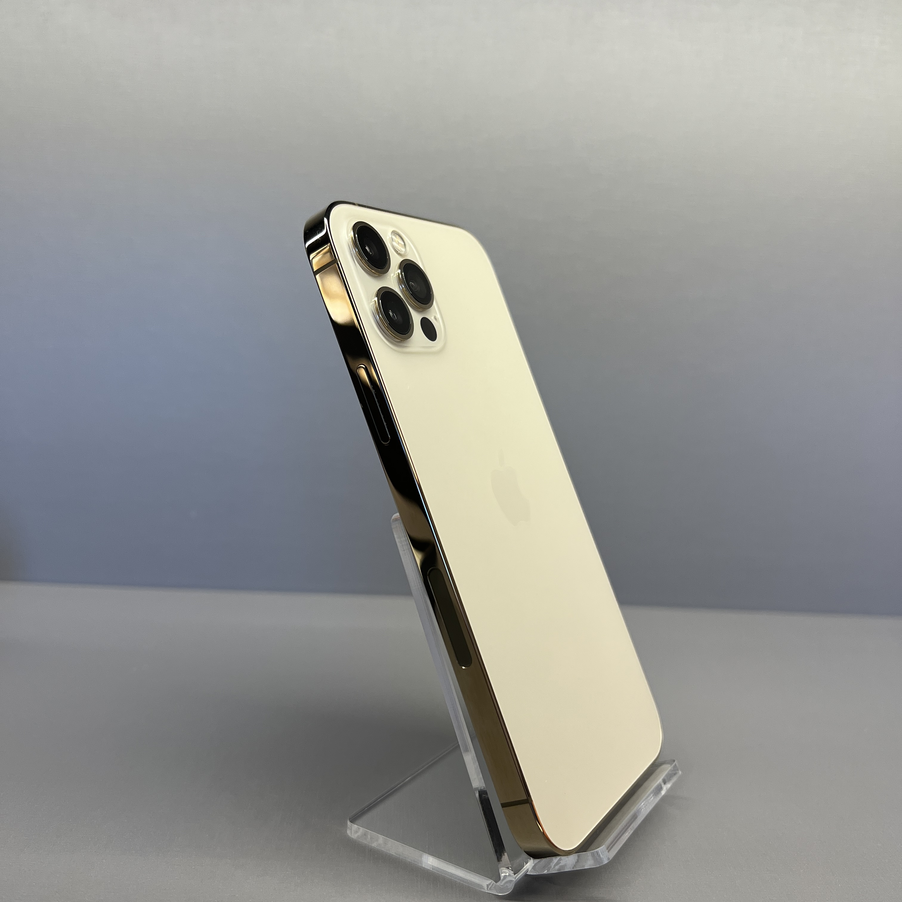 スマートフォン本体 Apple iPhone 12 promax gold 256GB Cランク】SIM