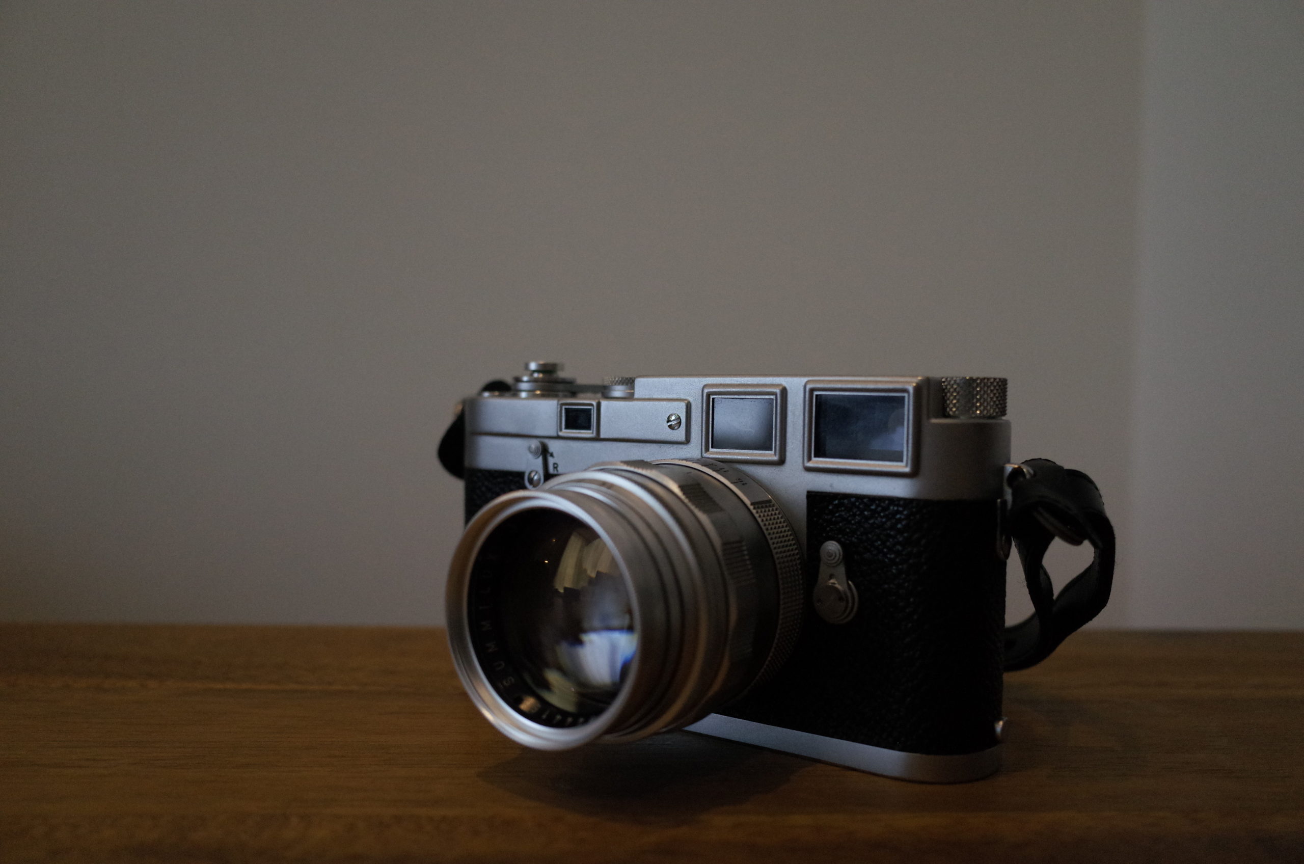 オールドレンズ】ズミルックス50mm f1.4 1st 貴婦人について | LEICAの