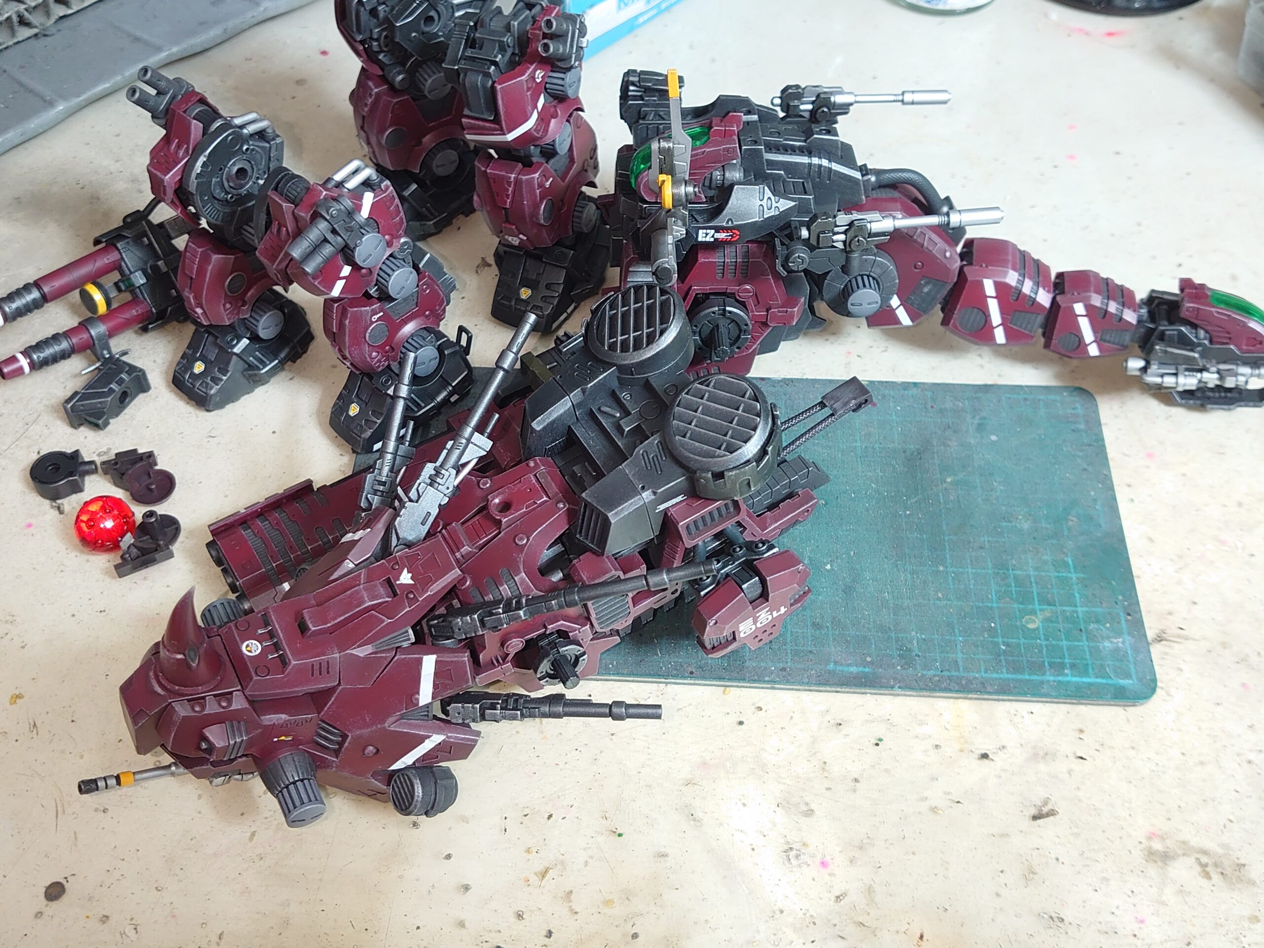 ゾイド HMM レッドホーン GC 完成品