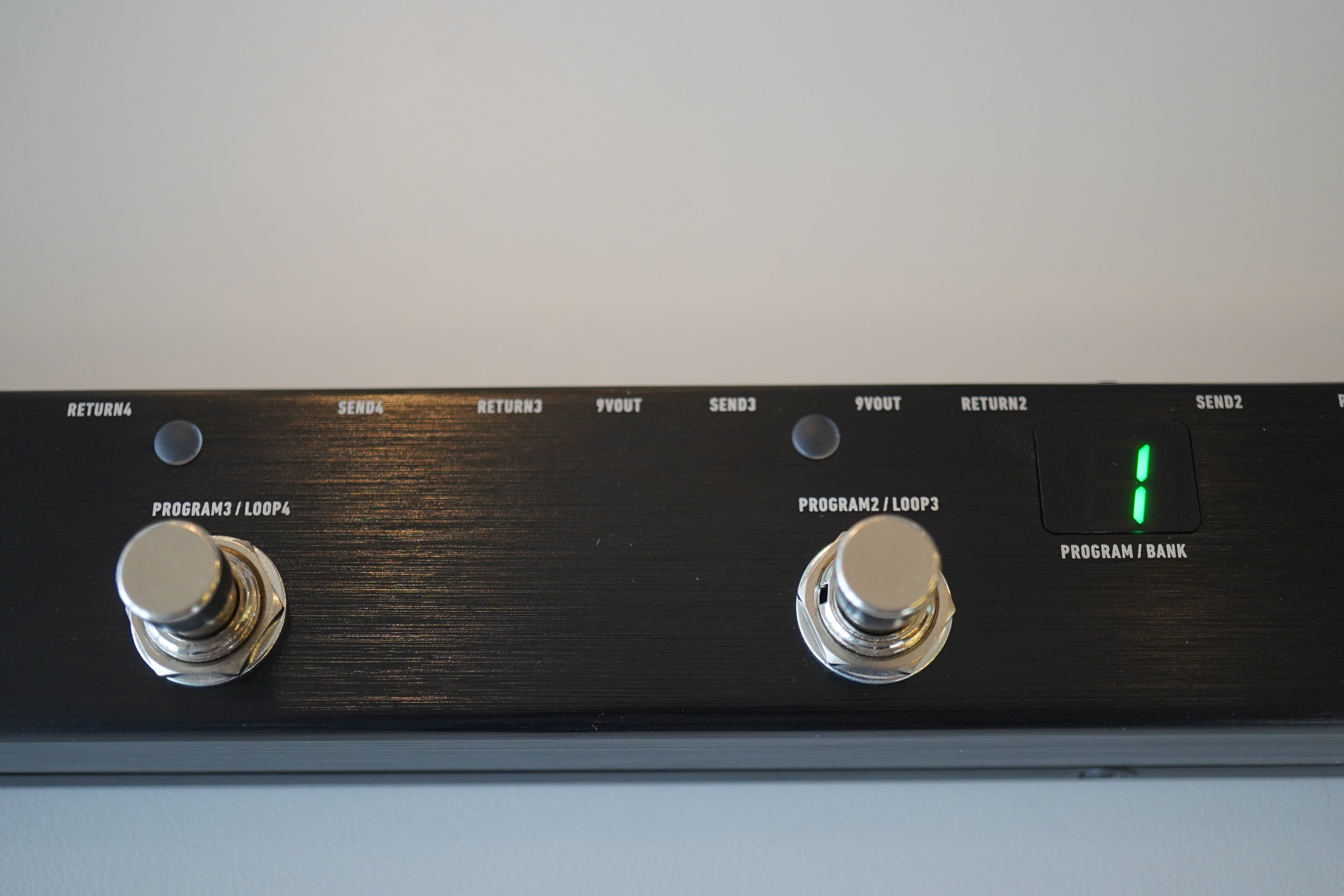 One Control - Agamidae Tail Loop – LEP INTERNATIONAL