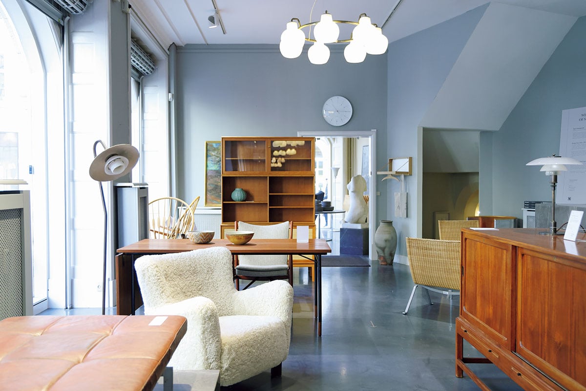 コペンハーゲンの旅案内：ヴィンテージ家具ショップ】北欧の美しい名作