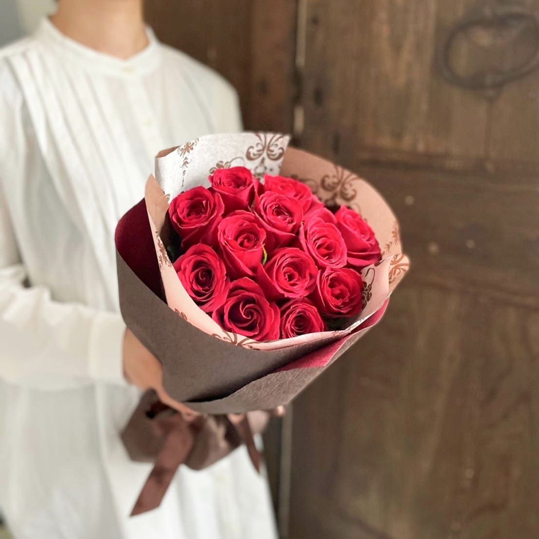 ダズンローズブーケプレミアムローズ（大輪） 赤薔薇12本のバラの花束