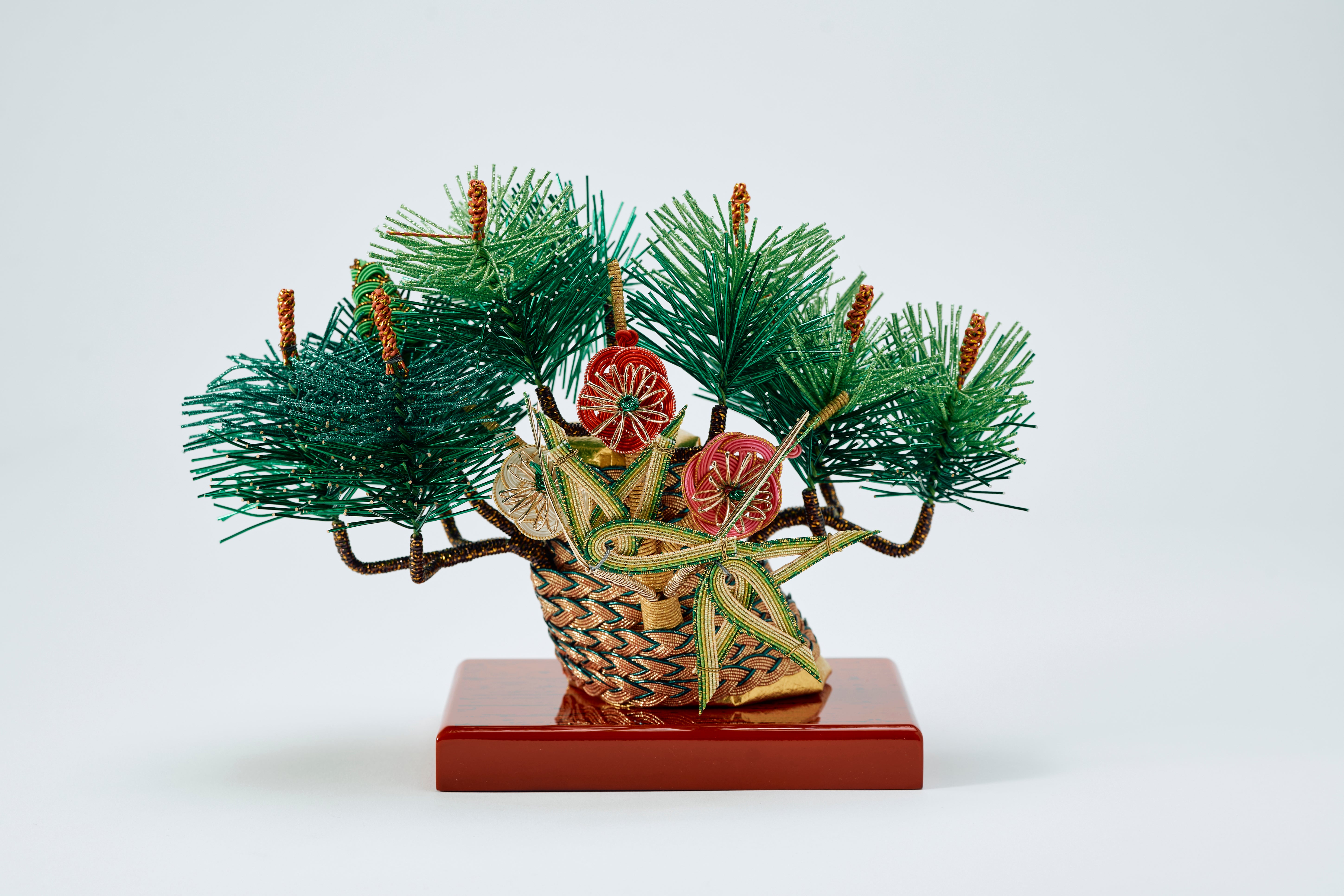 Mizuhiki ornament Shochikubai (pine, bamboo and plum trees) – Link