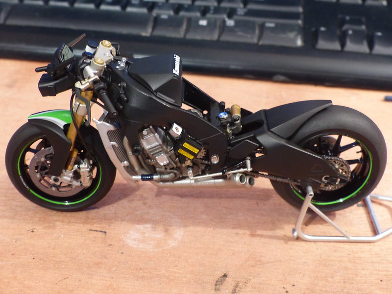 1:12 Scale Tamiya Kawasaki Ninja ZX-RR Model Kit - Kent Models