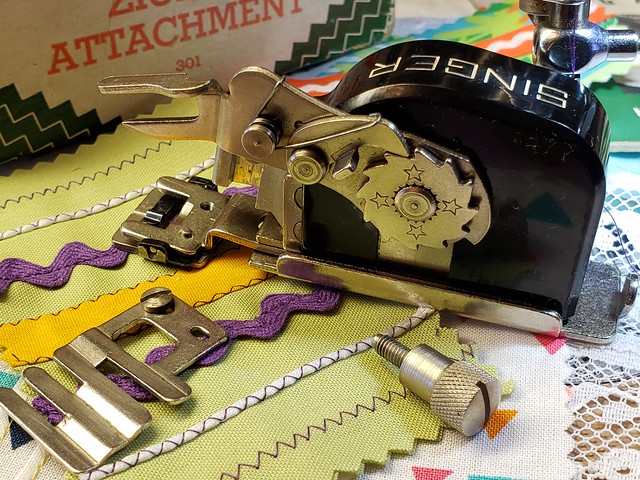 Vintage Singer ZigZag Attachment 160745 fits 301-301a Sewing