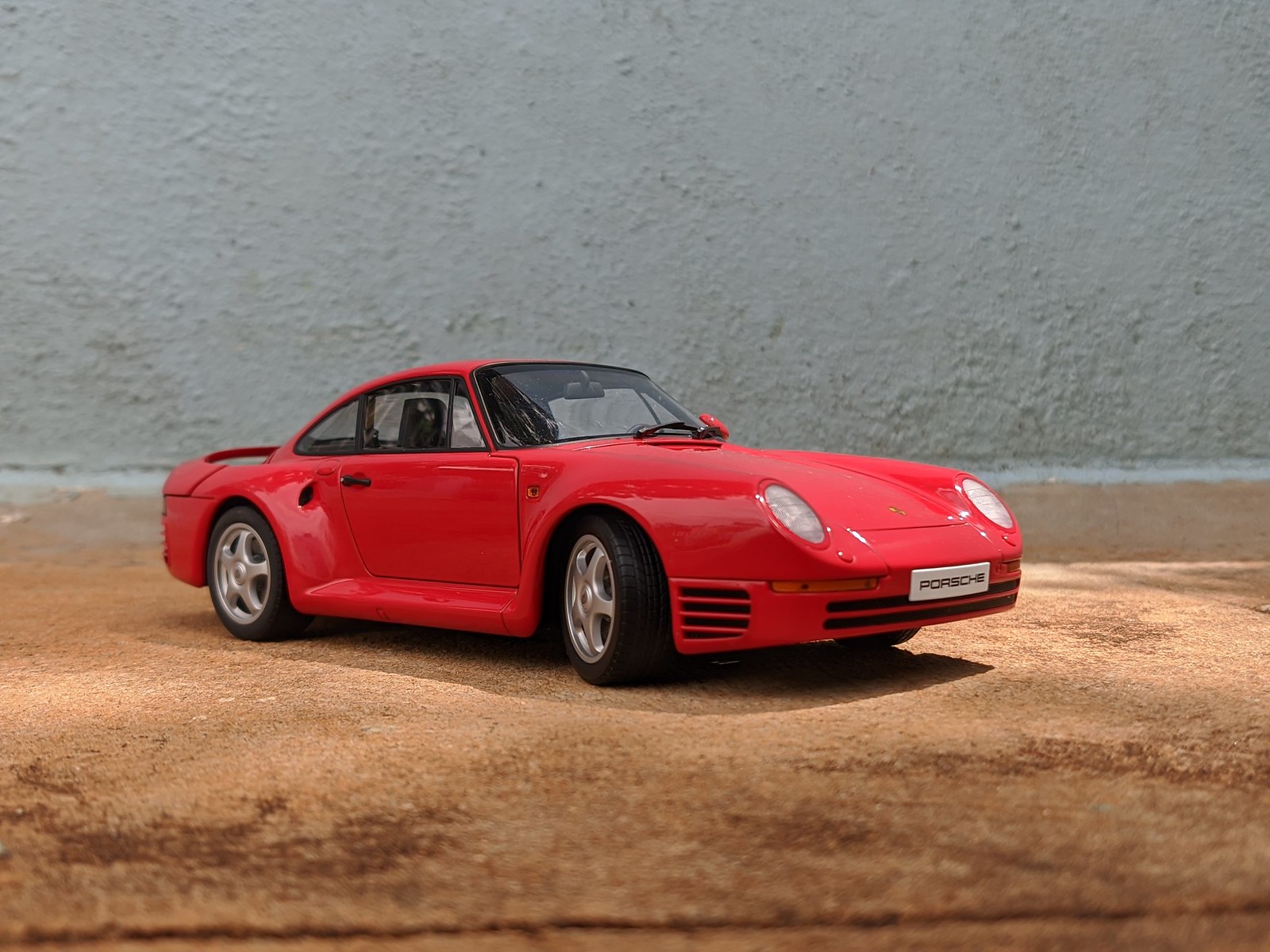 AUTOart MILLENNIUM Porsche 959 赤 1/18 1/18 AUTOart Porsche 959