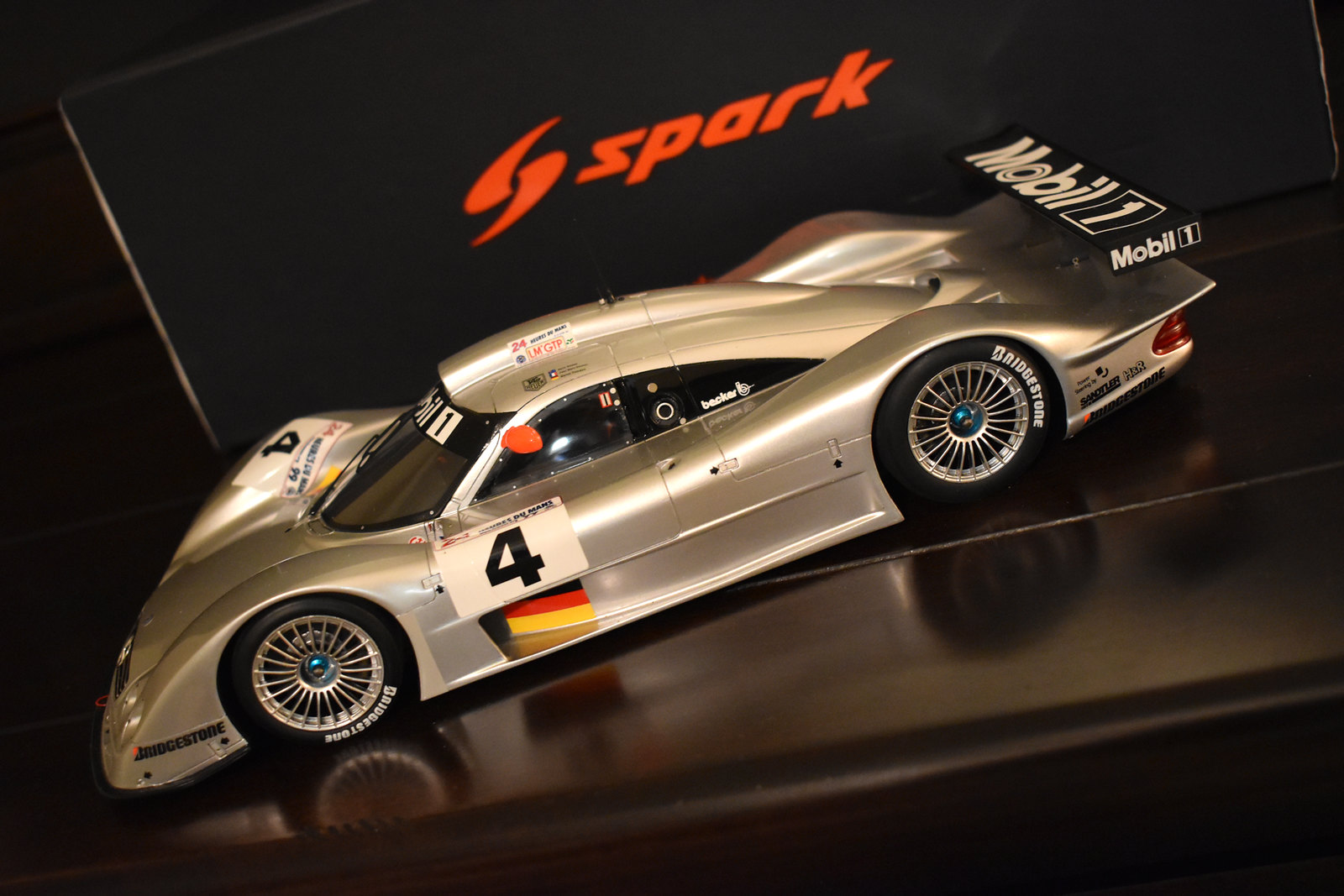 Spark 1999 Mercedes-Benz CLR #4 LM GTP | DiecastXchange Forum