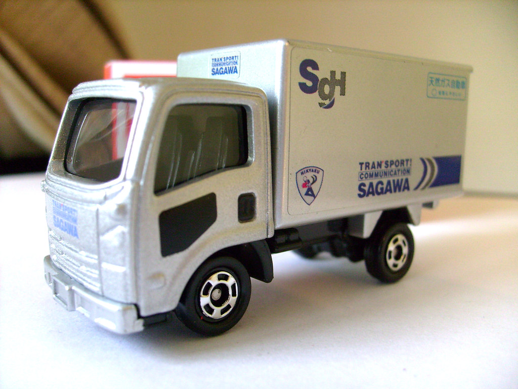 超レアSAGAWA ISUZU ELF ミニカー リモコン付き 超レアSAGAWA ISUZU