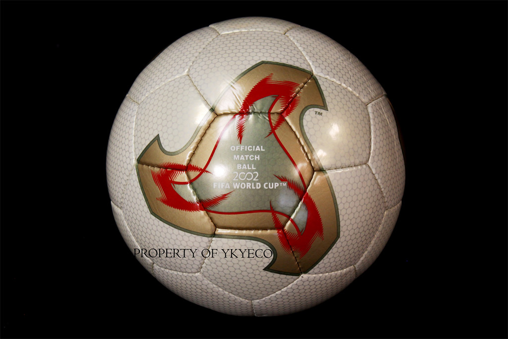 FEVERNOVA FIFA WORLD CUP KOREA - JAPAN 2002 OFFICIAL ADIDA… | Flickr