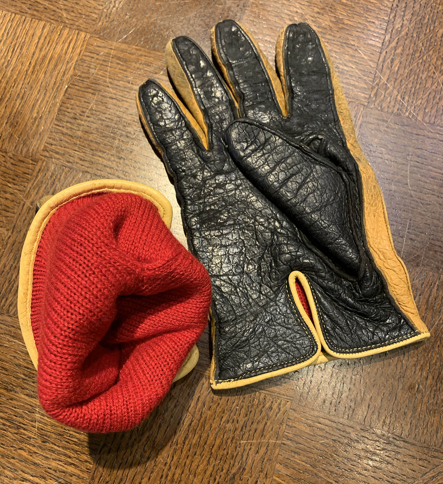 デンツ ペッカリー ブラック ハンプトン カシミア製ライニング DENTS