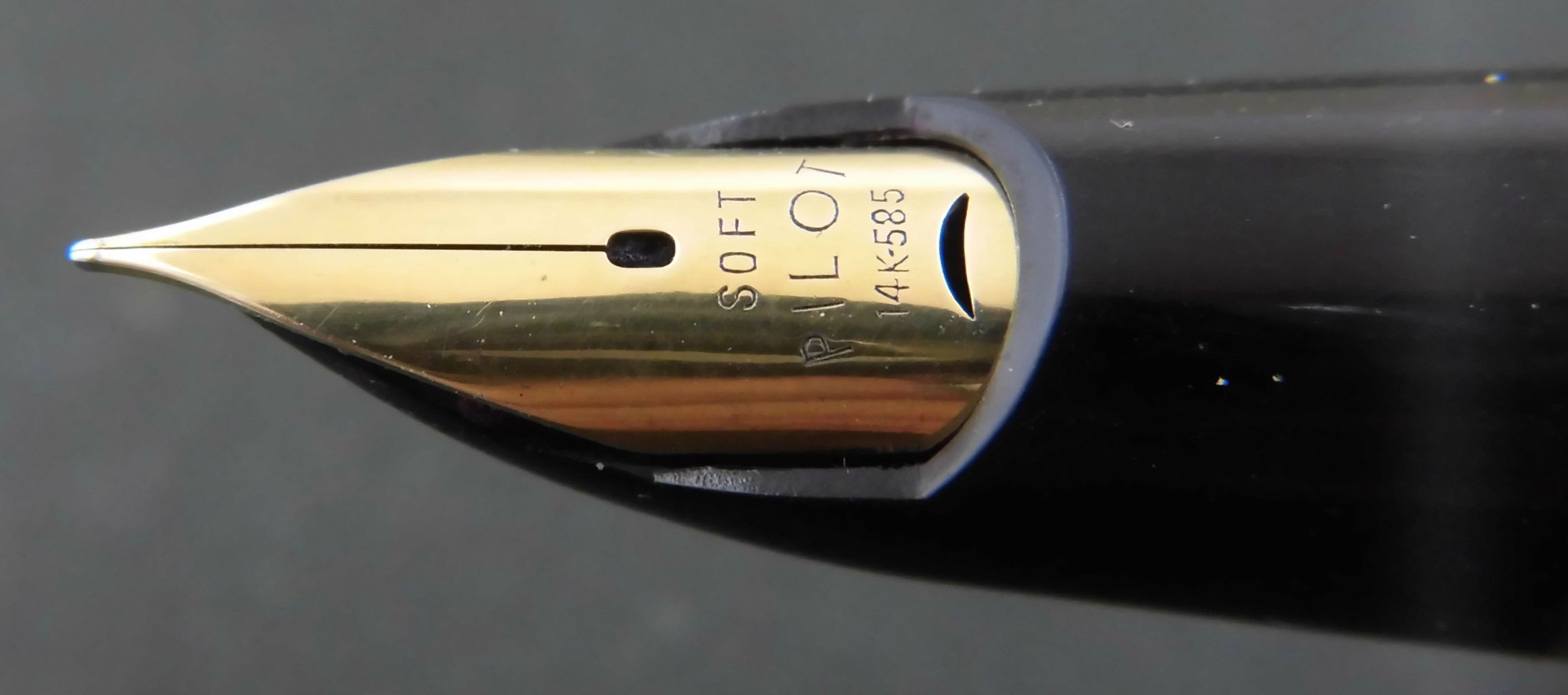 PILOT パイロットE-300 万年筆 14金① 楽天市場】パイロット PILOT E-300 万年筆 ペン先 14K(585) 筆記用具