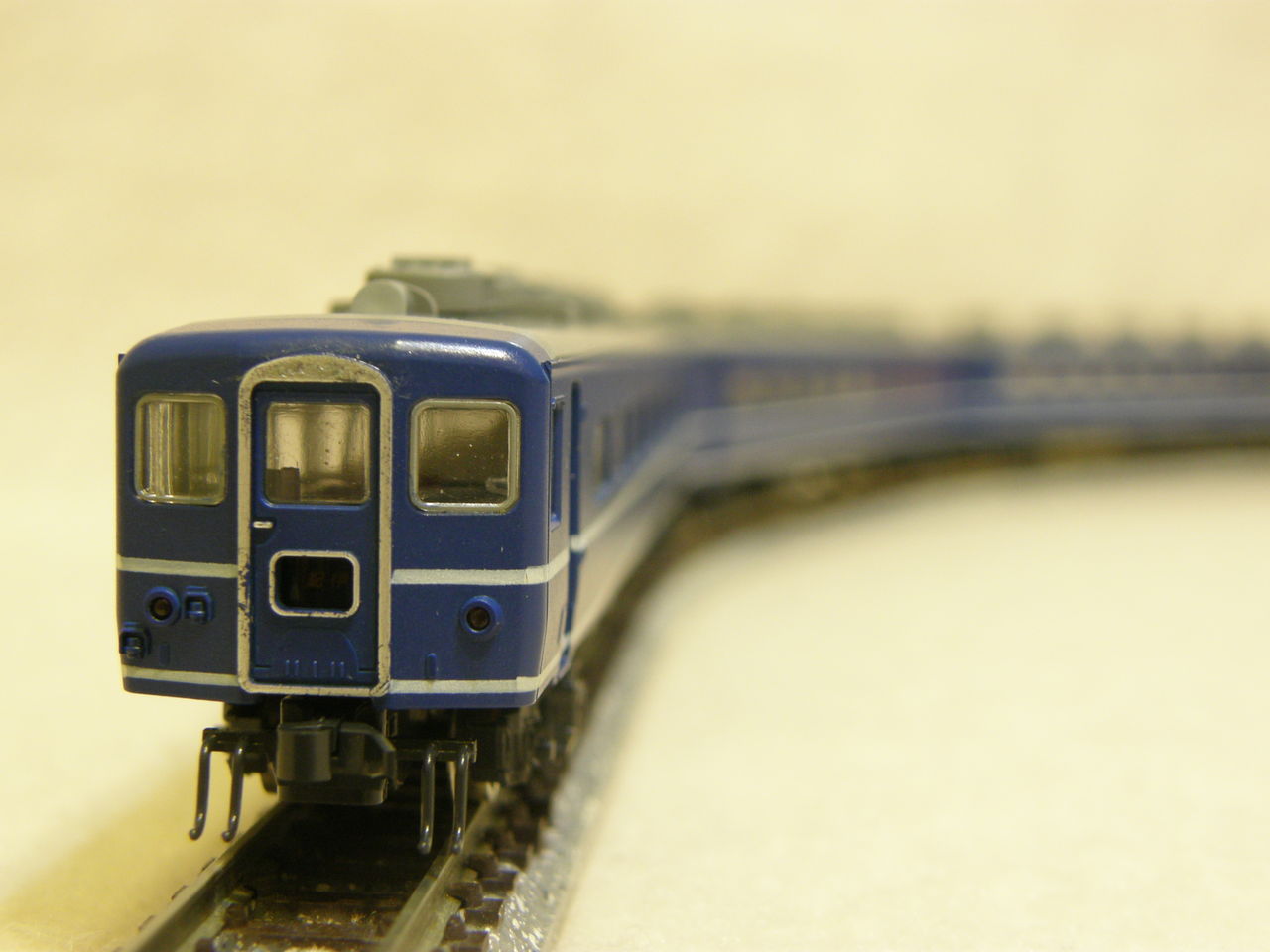 KATO 「14系客車に、ジャンパ栓パーツを取り付ける。」 : エヌゲ道