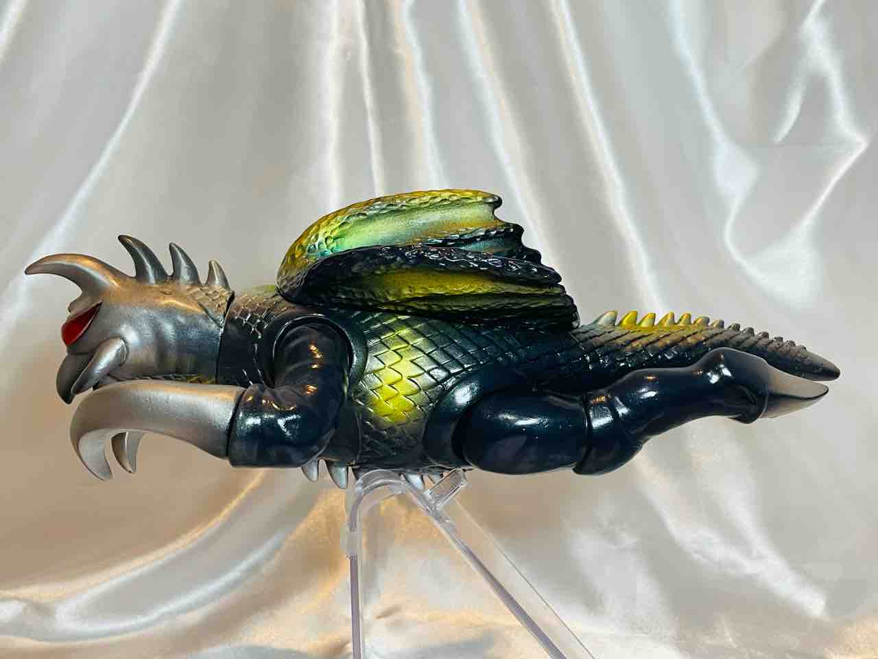 希少■ マルサン ガイガン 飛行形態 蓄光 ソフビ / 東宝 希少□ マルサン ガイガン 飛行形態 蓄光 ソフビ / 東宝