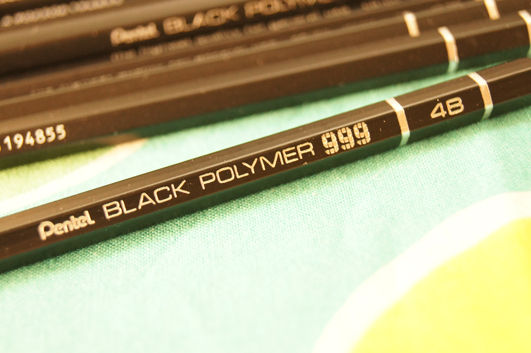 ぺんてる「ブラックポリマー999 鉛筆」レビュー : テーゲー日記