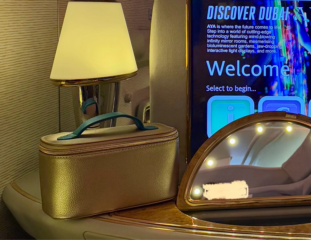 節約 【断捨離につきお買得価格】エミレーツ航空 ファーストクラス