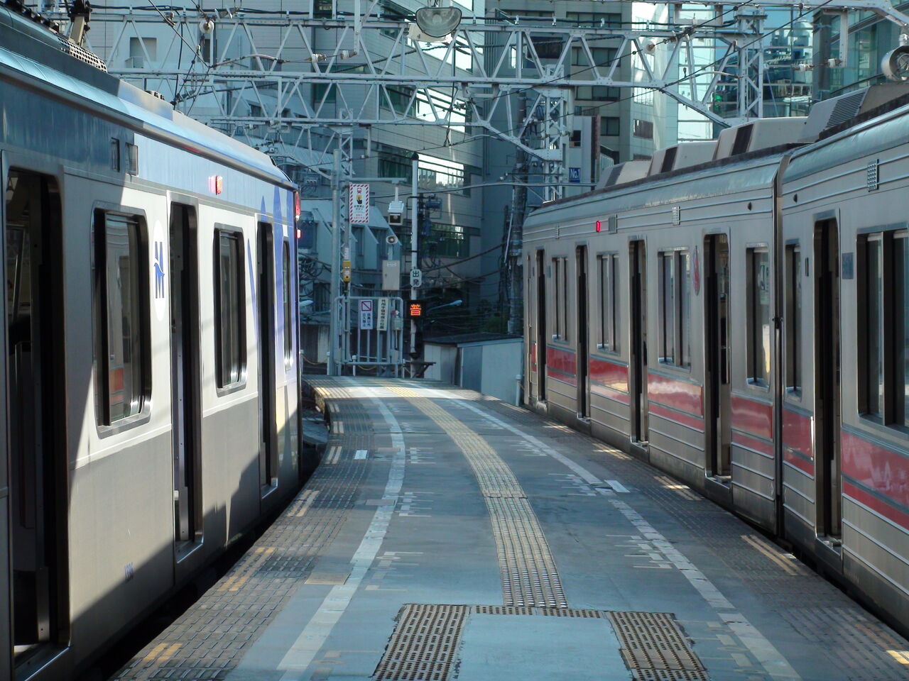 東急東横線渋谷駅（10年前ってどうだった？） : レール＆KQ倶楽部