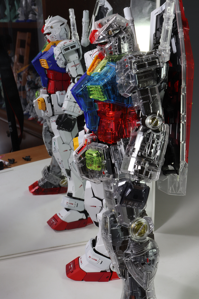 PG UNLEASHED 1/60 RX-78-2 ガンダム＋クリアカラーボディ Amazon.co