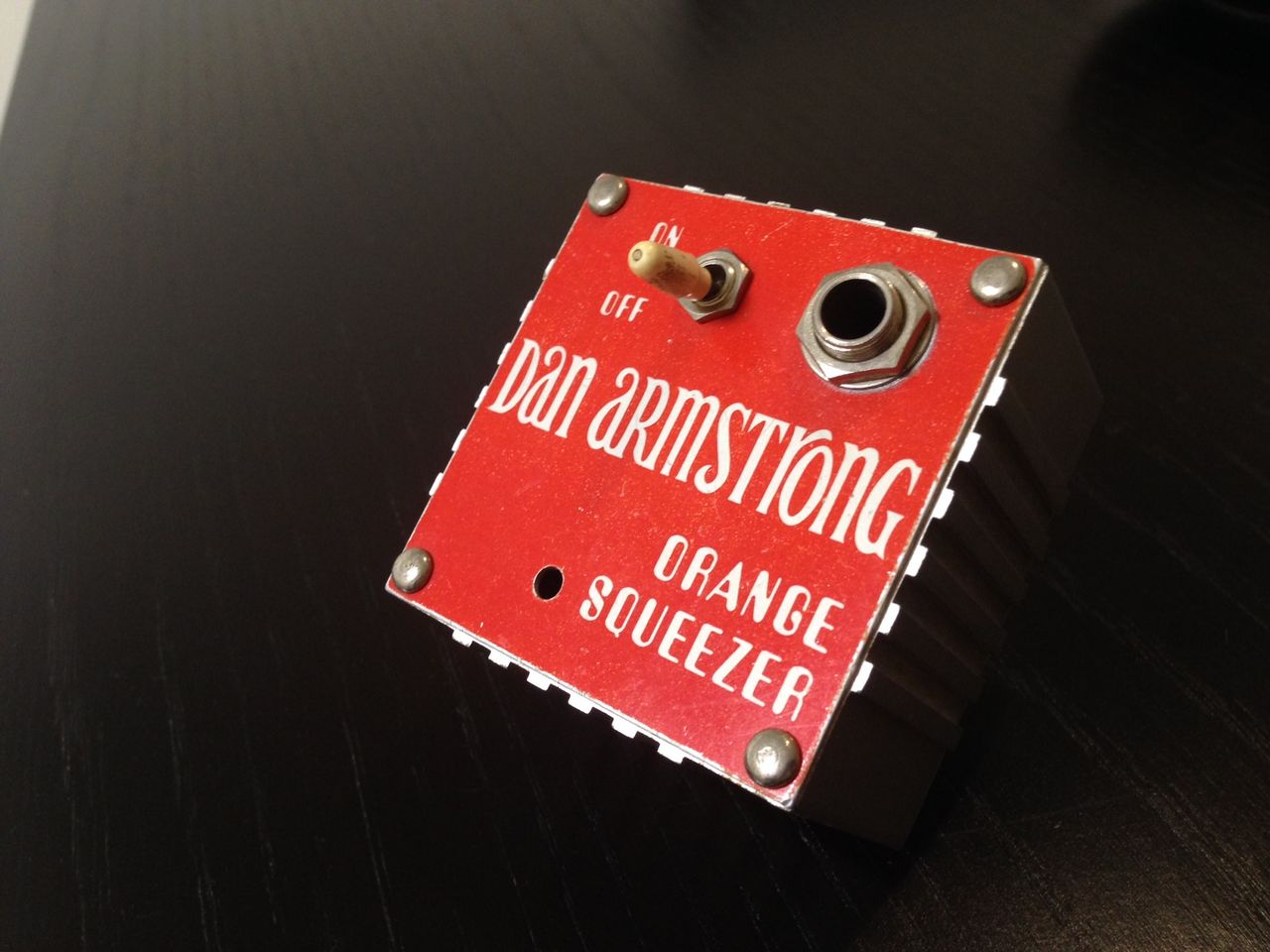 ORANGE SQUEEZER（Dan Armstrong）・・・日本製ですけどね : 四人冗語