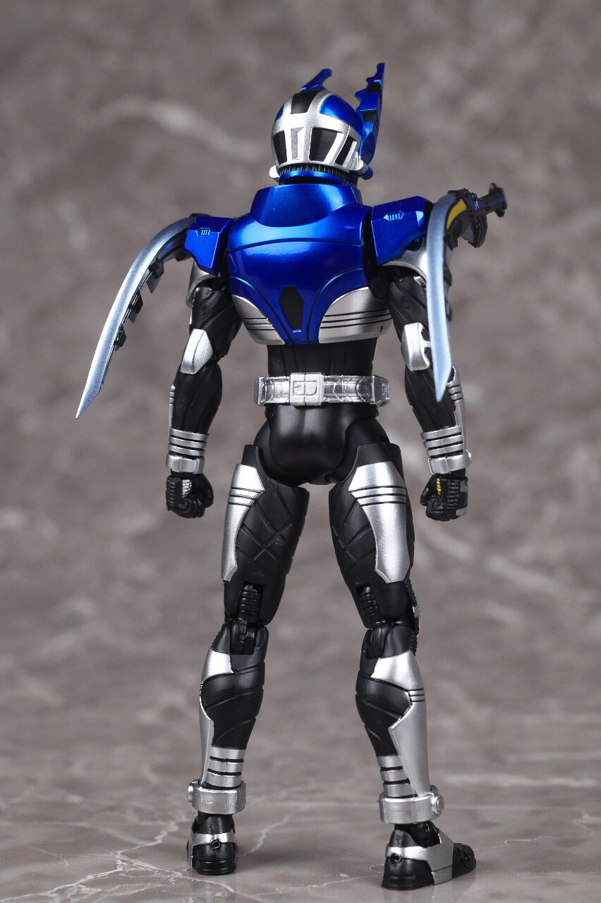 真骨頂製法shフィギュアーツ仮面ライダーガタック ライダーフォーム