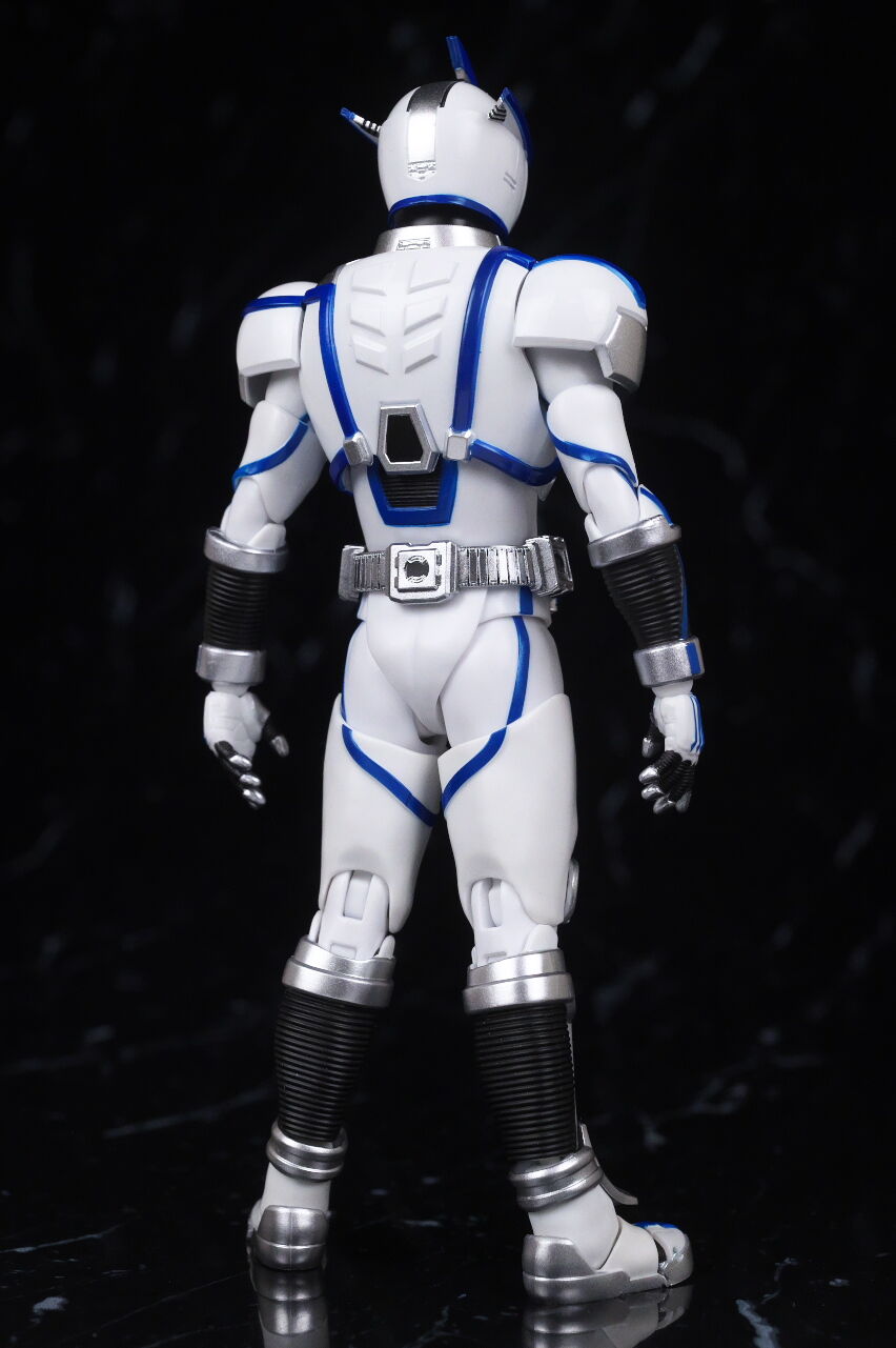 S.H.Figuarts（真骨彫製法） 仮面ライダーサイガ S.H.Figuarts（真骨彫