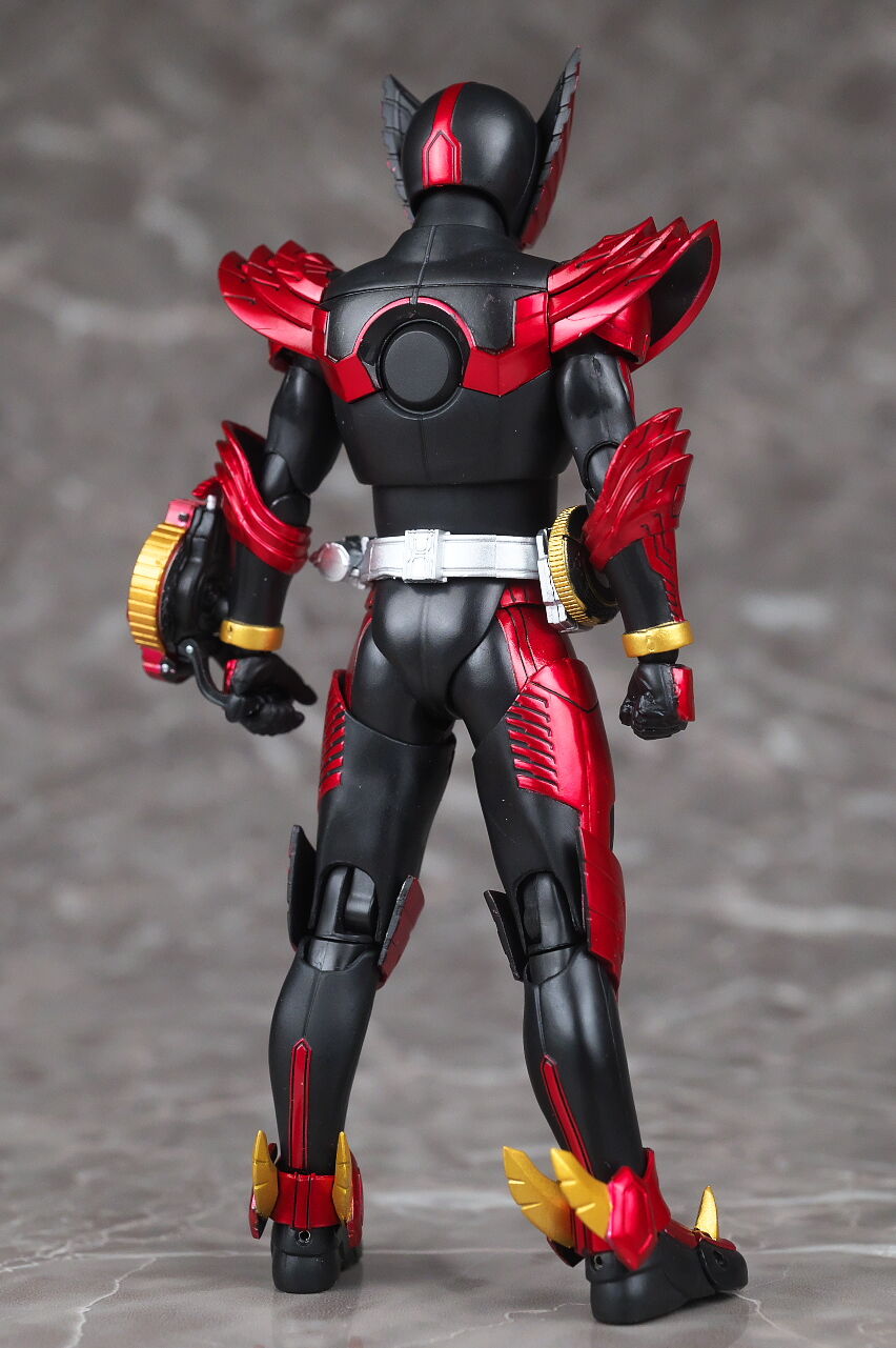 新品未開封】真骨彫 仮面ライダーオーズ タジャドル最終回ver. 特別