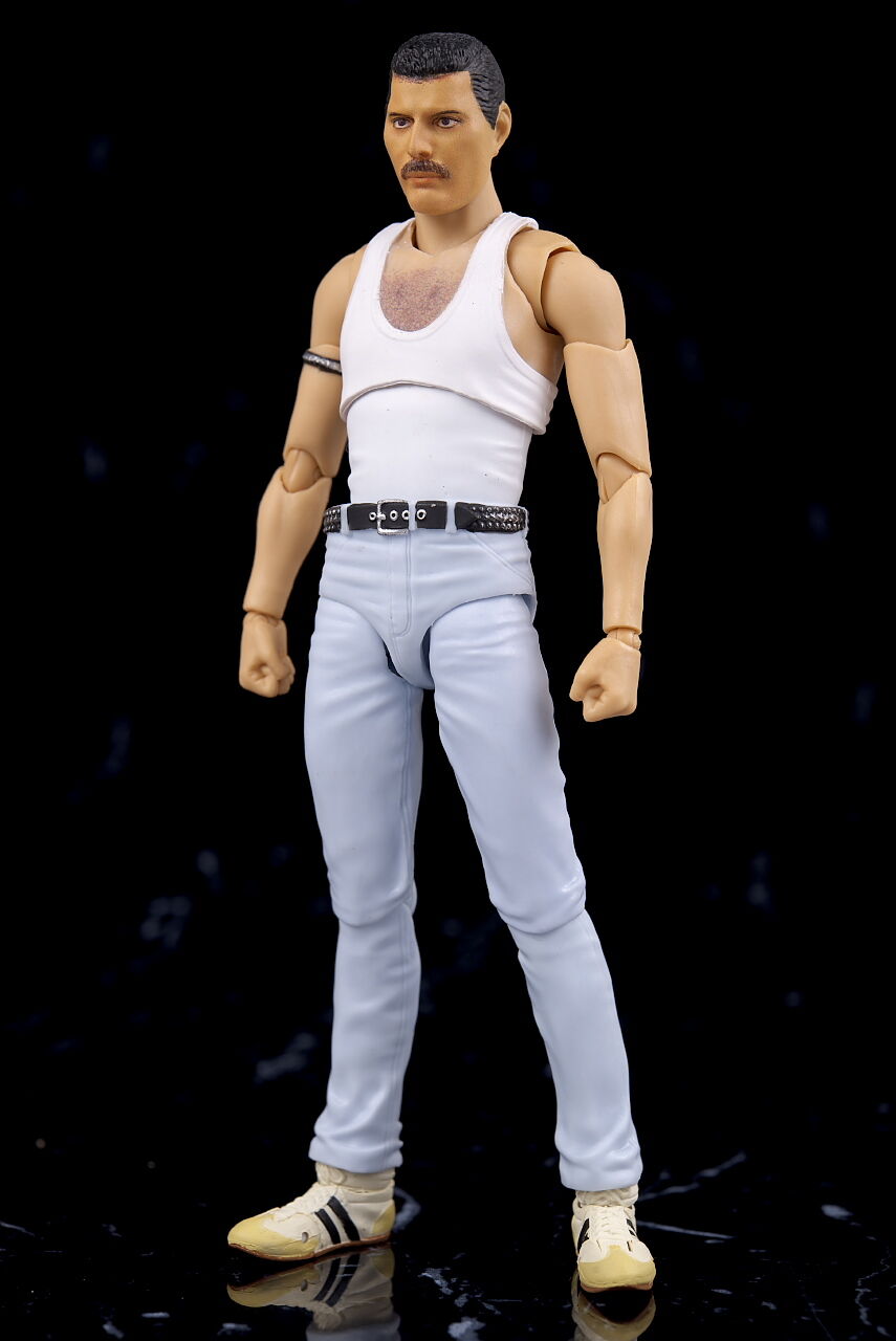 S.H. フィギュアーツ フレディ・マーキュリー ライヴ・エイド[週末限定