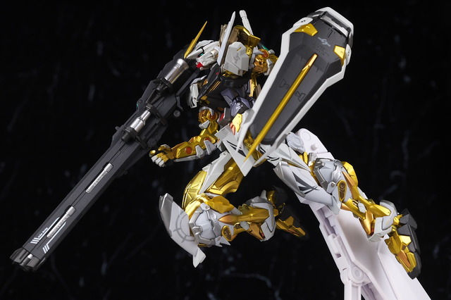メタルビルド アストレイゴールドフレーム(オルタナティブver