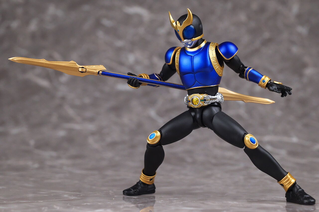 真骨彫 クウガ ライジングドラゴン S.H.フィギュアーツ（真骨彫製法
