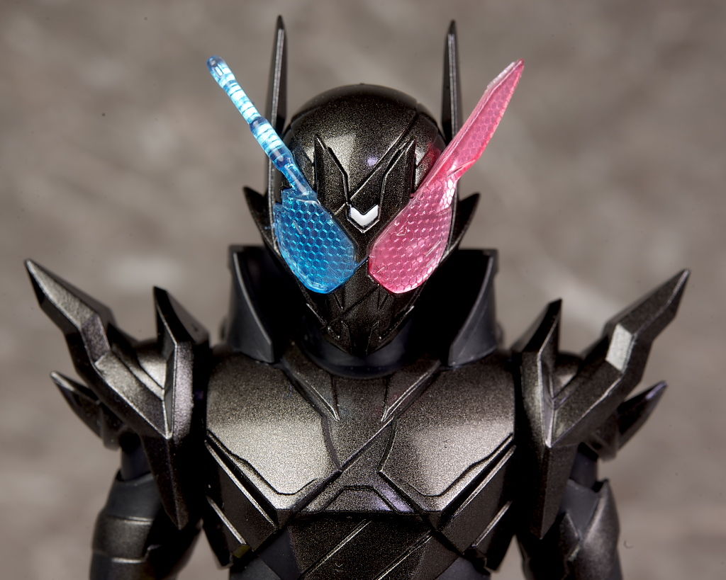 shフィギュアーツ 仮面ライダービルド ハザードフォーム 仮面ライダー
