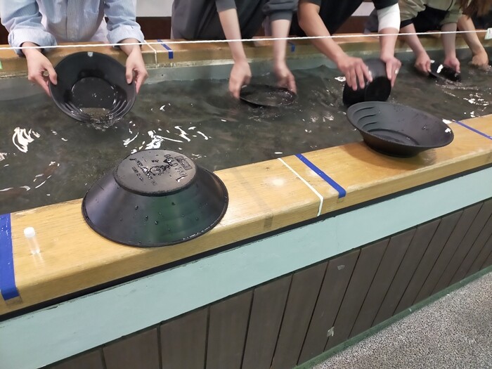 GW山梨帰省】身延町「甲斐黄金村・湯之奥金山博物館」で砂金採り体験