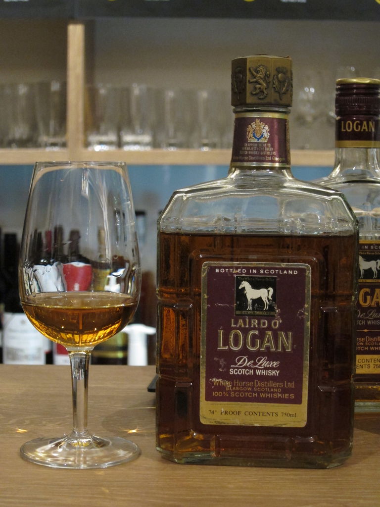 レアード ローガン 1970年代流通 八角スクリューキャップ 43% : くり