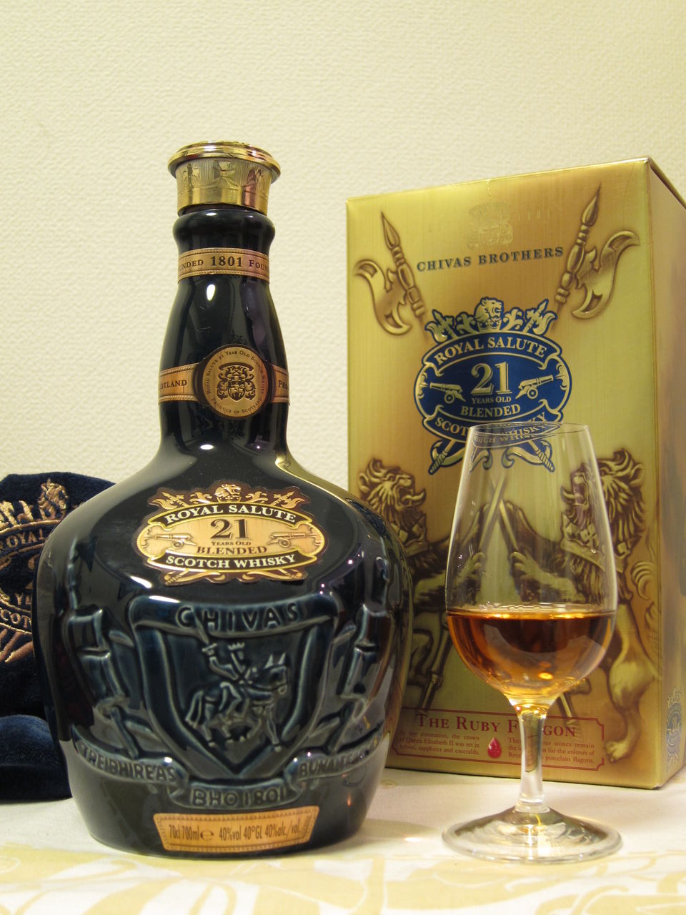 □ROYAL SALUTEロイヤルサルート 21年物 スコッチウイスキー 700ml 40%
