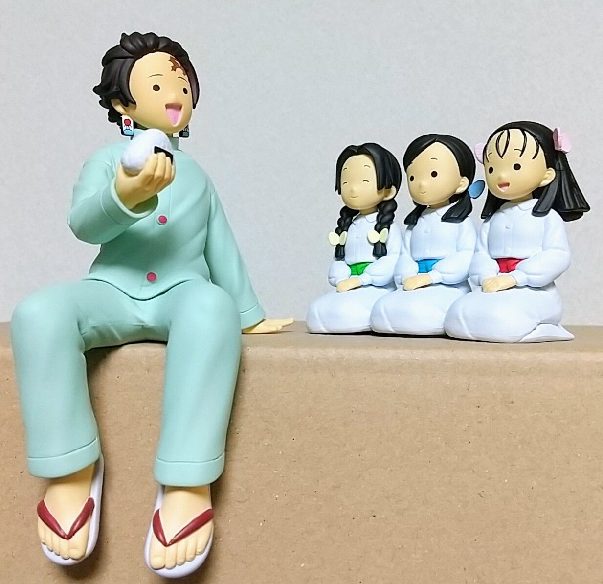 プレミア品 鬼滅の刃 日清食品 チキンラーメン ふたどめフィギュア 竈門