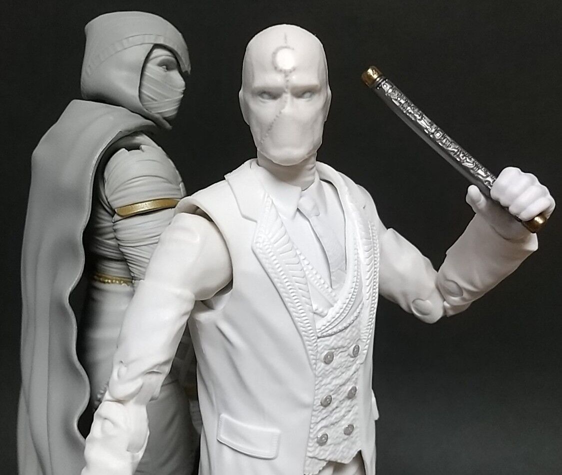 私はマーベルレジェンドのムーンナイトフィギュアをカスタマイズしま