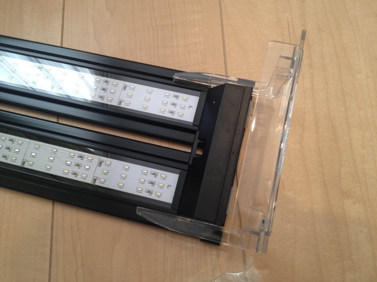 コトブキ工芸 フラットLED ツイン 600 60cm水槽用 2550lm