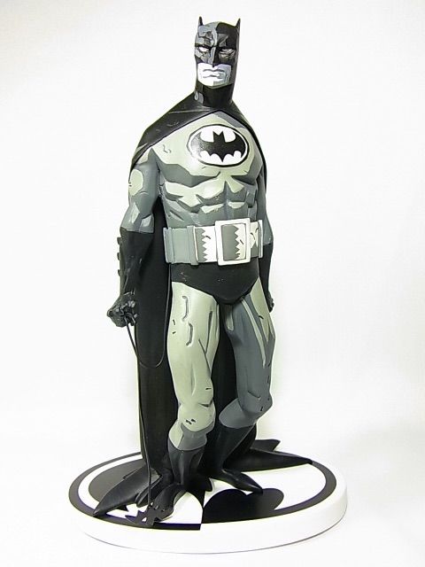 □バットマン/ヘルボーイ【マイク・ミニョーラ エディション】ブラック