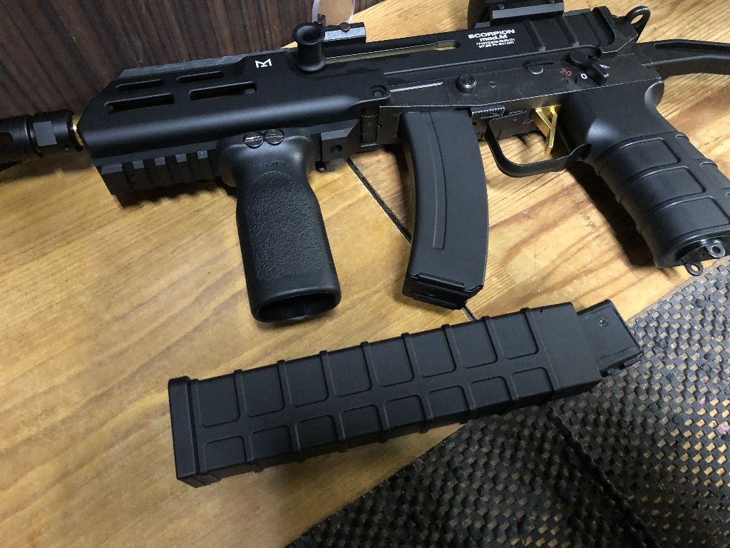 東京マルイ スコーピオンmod.m カスタム リポ化済