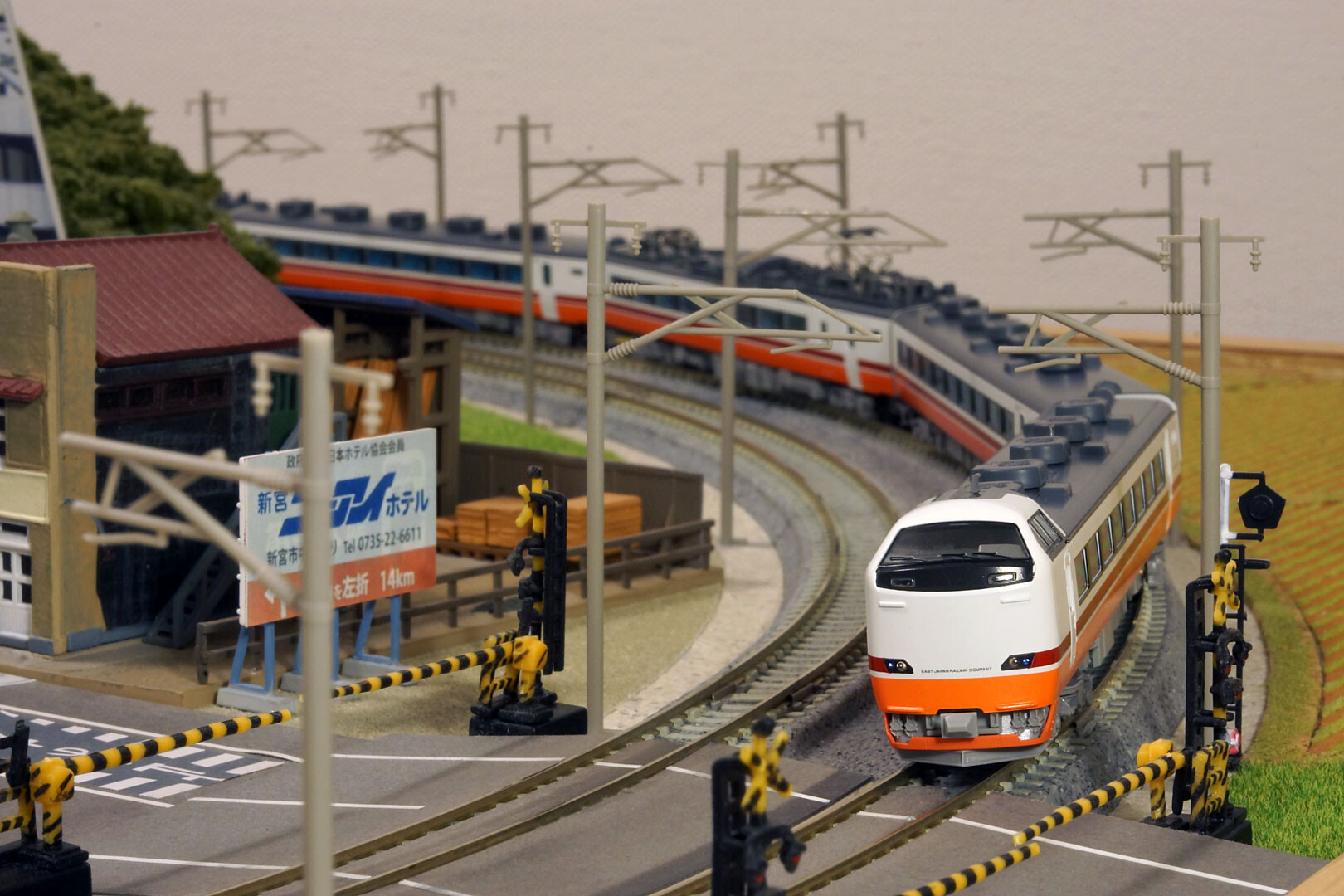 ラウンドハウス（KATO）10-918 485系「日光・きぬがわ」タイプ : ど