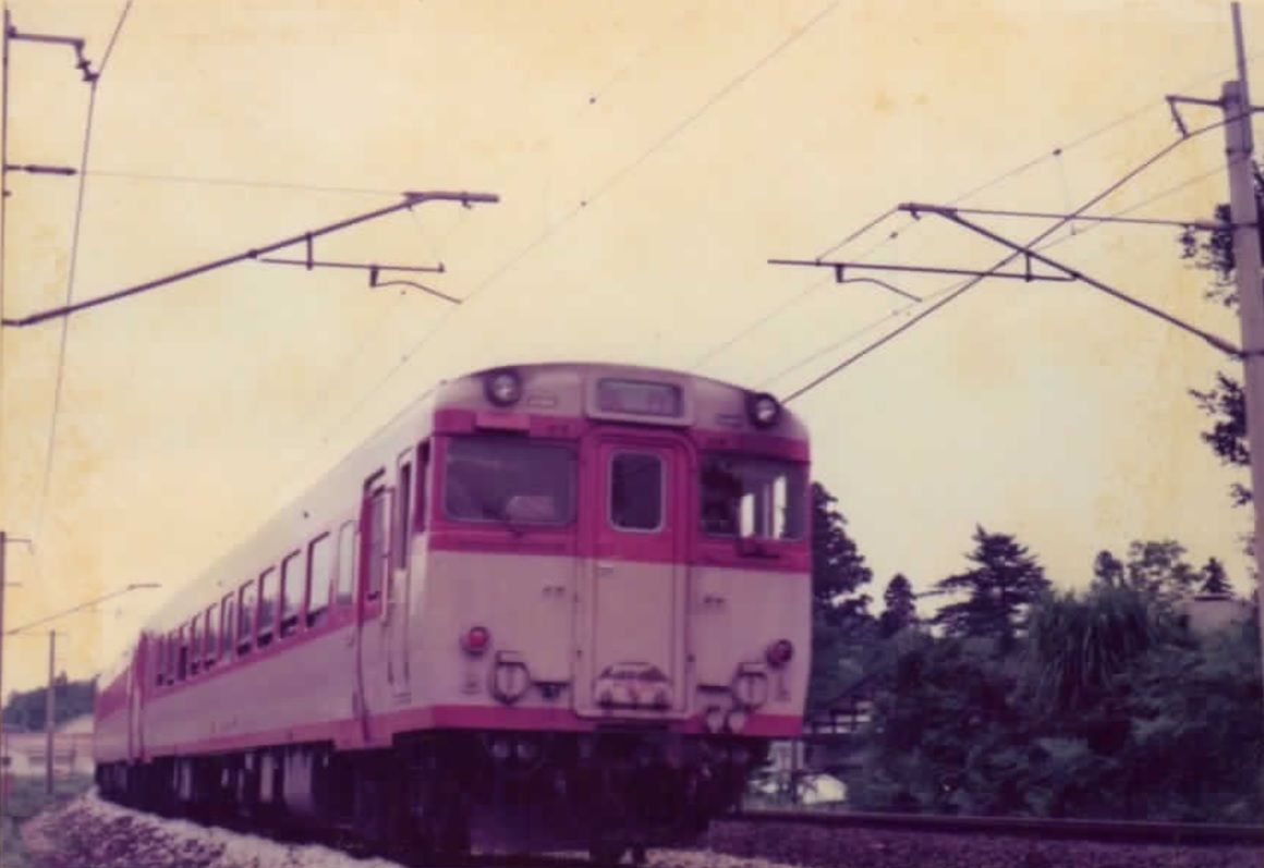 謙*過様 日本国有鉄道『DC急行しらゆき』愛称板です。