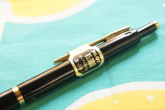 パイロット「2＋1 多機能ペン（廃番 黒金）」レビュー : テーゲー