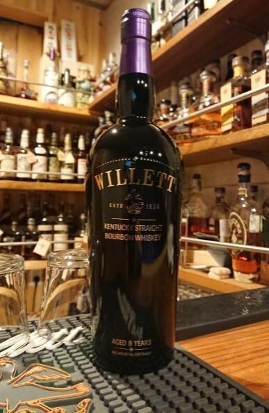 ウィレット・ウィーテッド・バーボン8年 : バーボン、ストレート、ノー