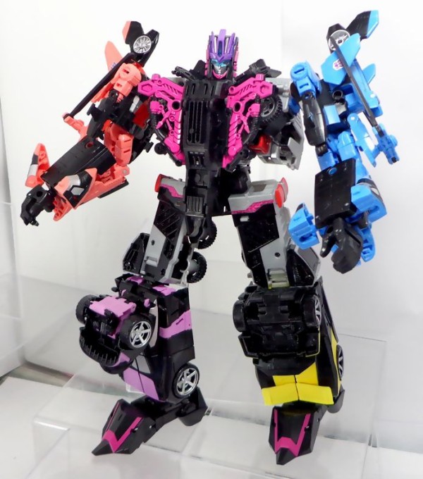 超激レア!中古品トランスフォーマー ウーマンデストロン合体女兵士