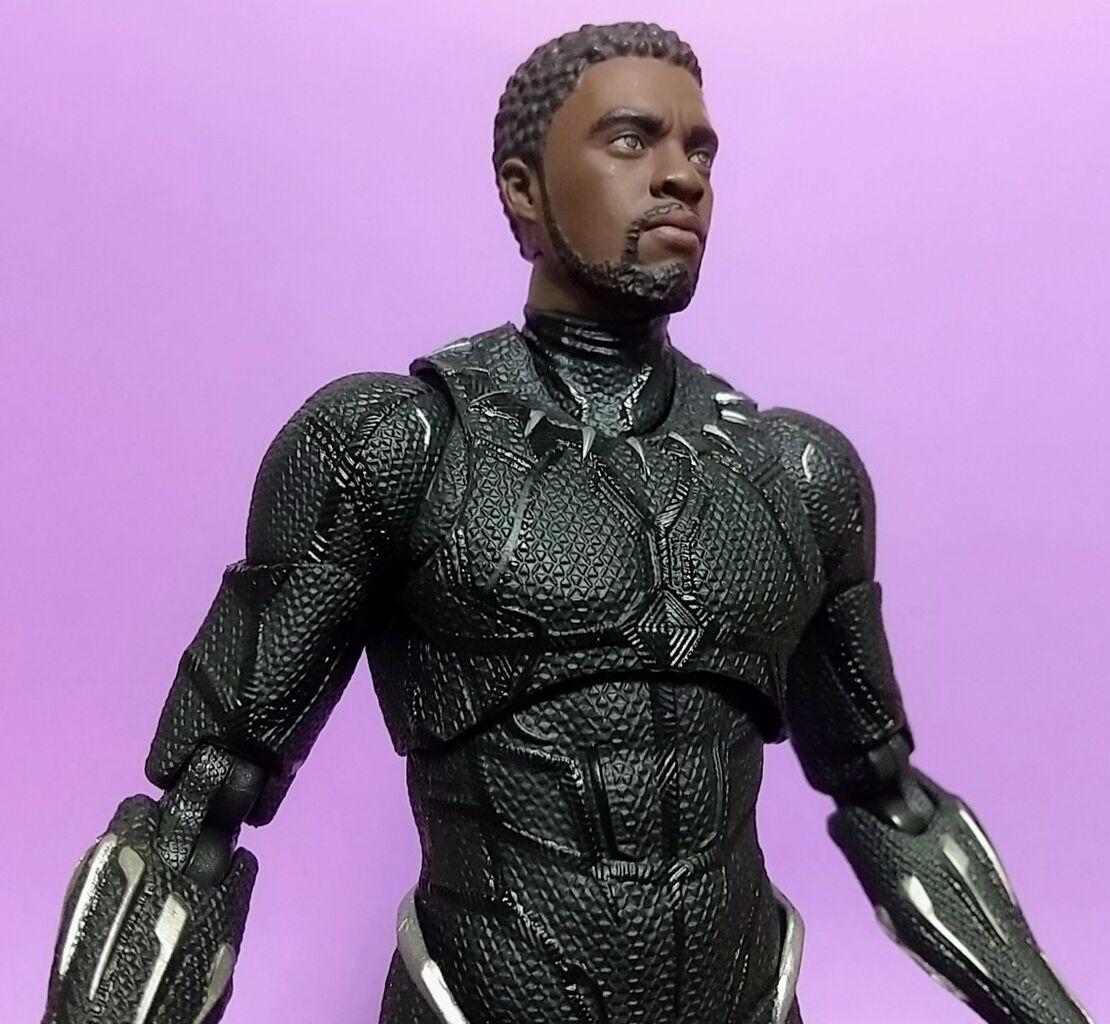 玉座付きでブラックパンサーが再登場！】MAFEX BLACK PANTHER Ver.1.5