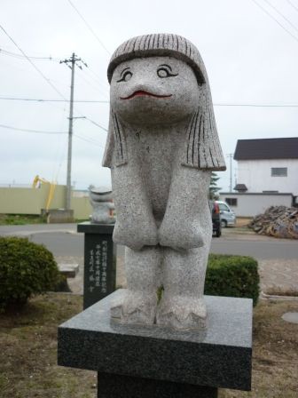 かっぱ広場 ・ 水虎大明神 （つがる市木造千年） : くぐる鳥居は鬼ばかり