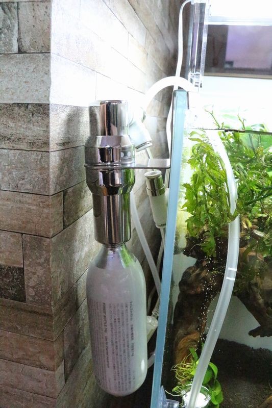 DOOA CO2システムキットを設置してみました : アクアマリン