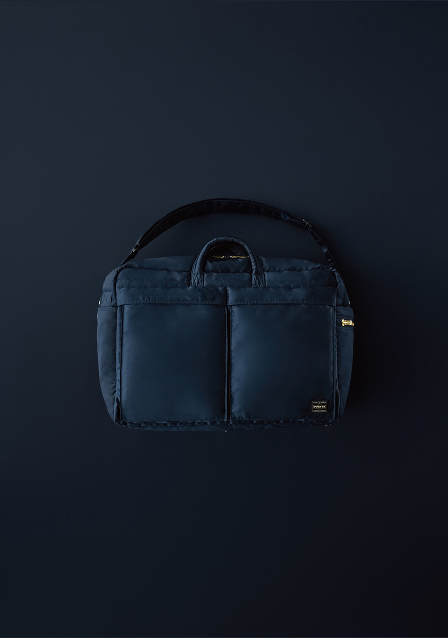 PORTER から TANKER シリーズの新色アイアンブルーがついに発売 – 時代