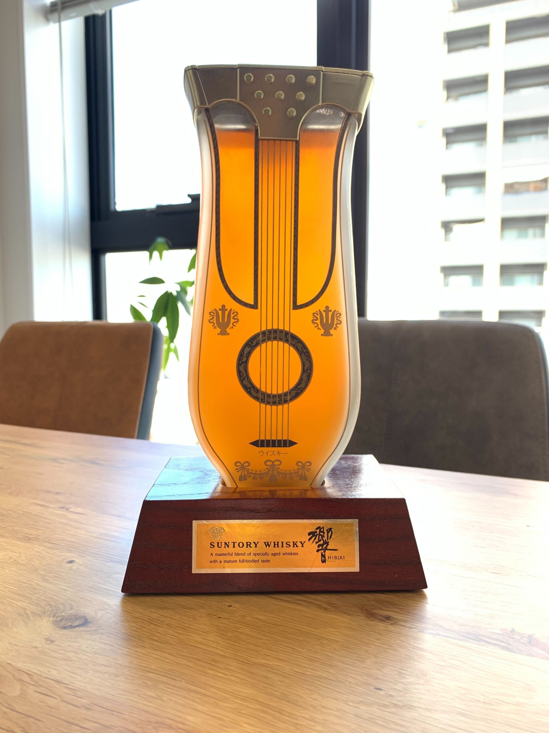 未開栓】サントリーウイスキー 響 琴型ボトル 楽器シリーズ 未開栓