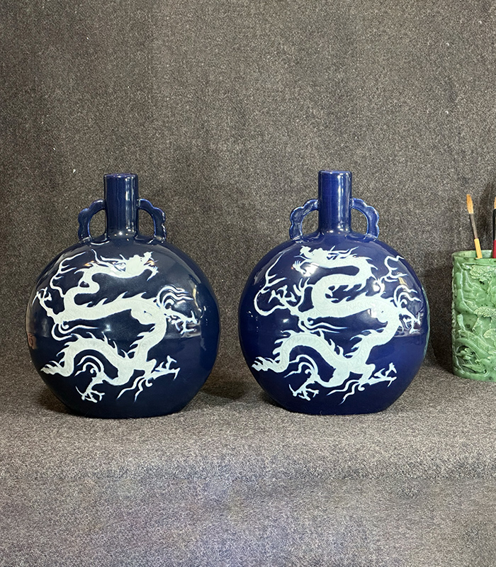 中国 粉彩 漢詩蝉文瓶 M R8100 中国 粉彩 漢詩蝉文瓶